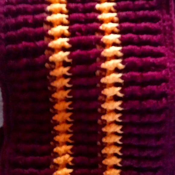 Hand Knit Gryffindor Scarf - Picture 3 of 4